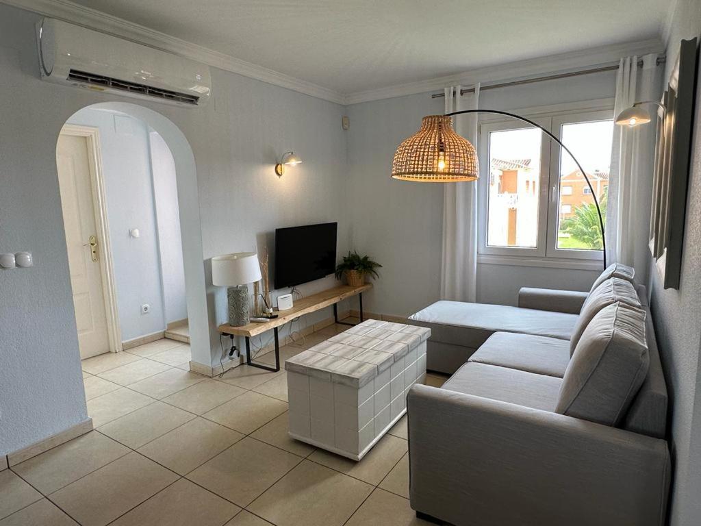 Oliva Nova Flat In Front Of Met Apartment Bagian luar foto